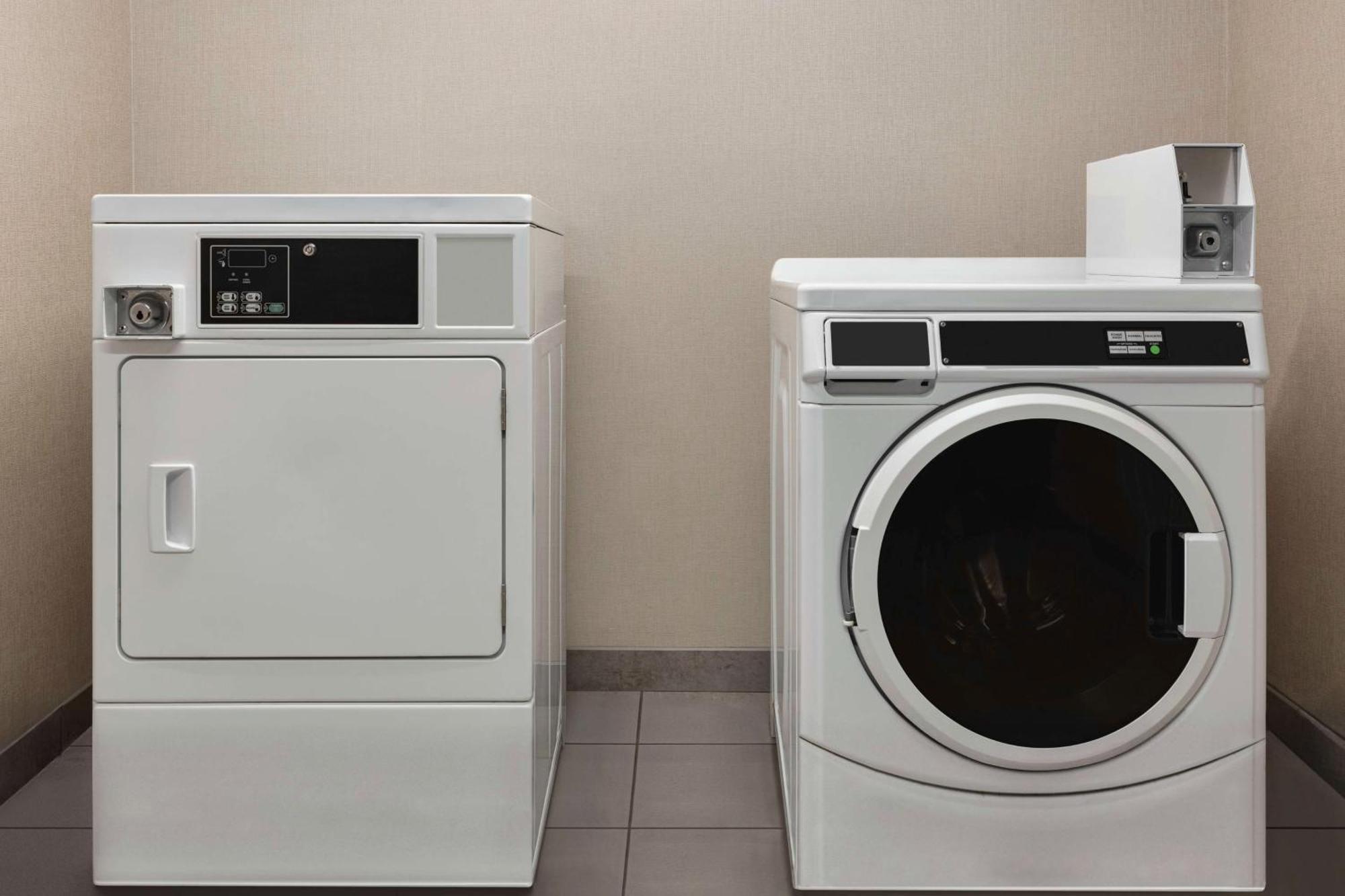 Hampton Inn Starkville Ngoại thất bức ảnh