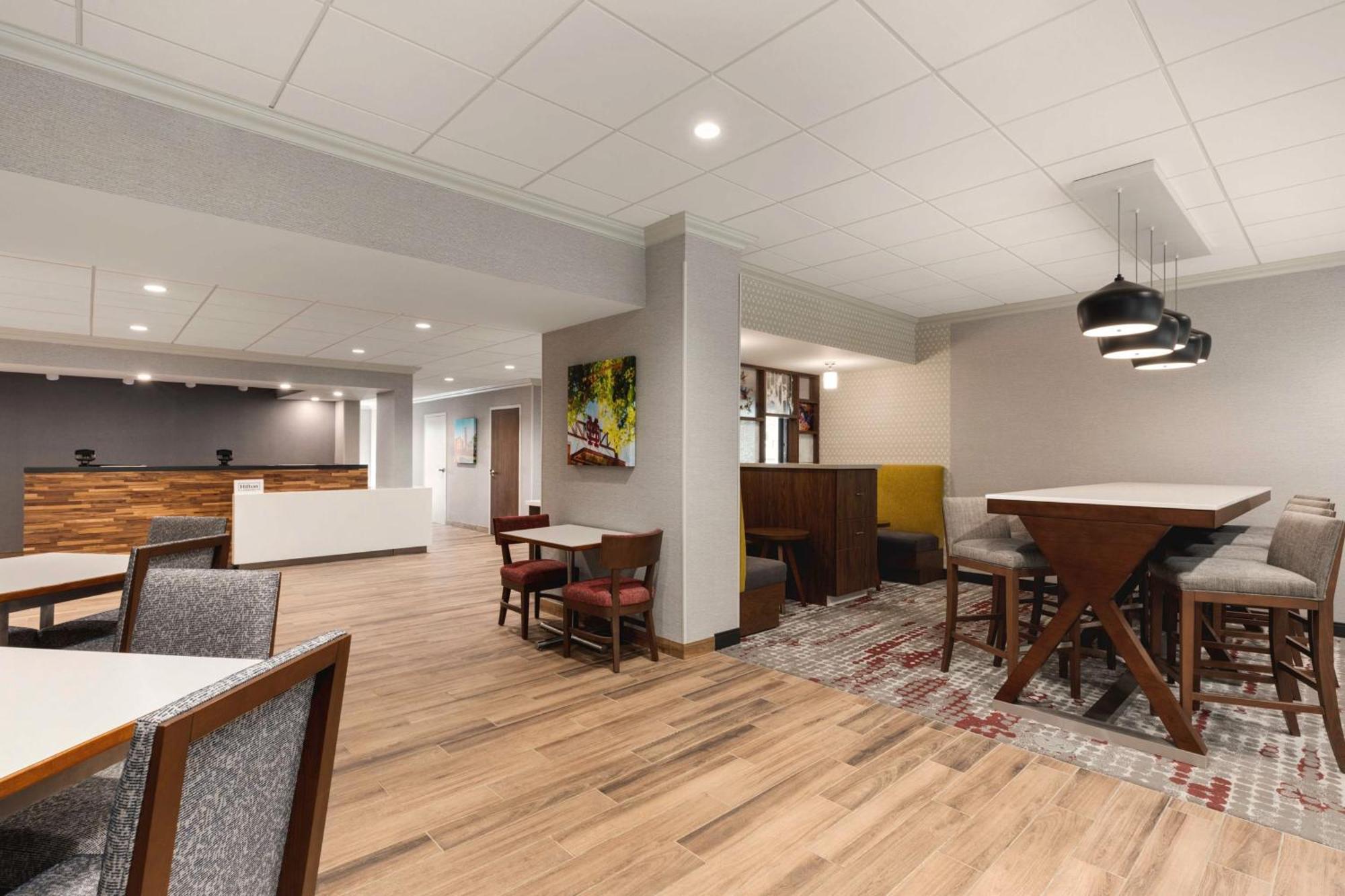Hampton Inn Starkville Ngoại thất bức ảnh