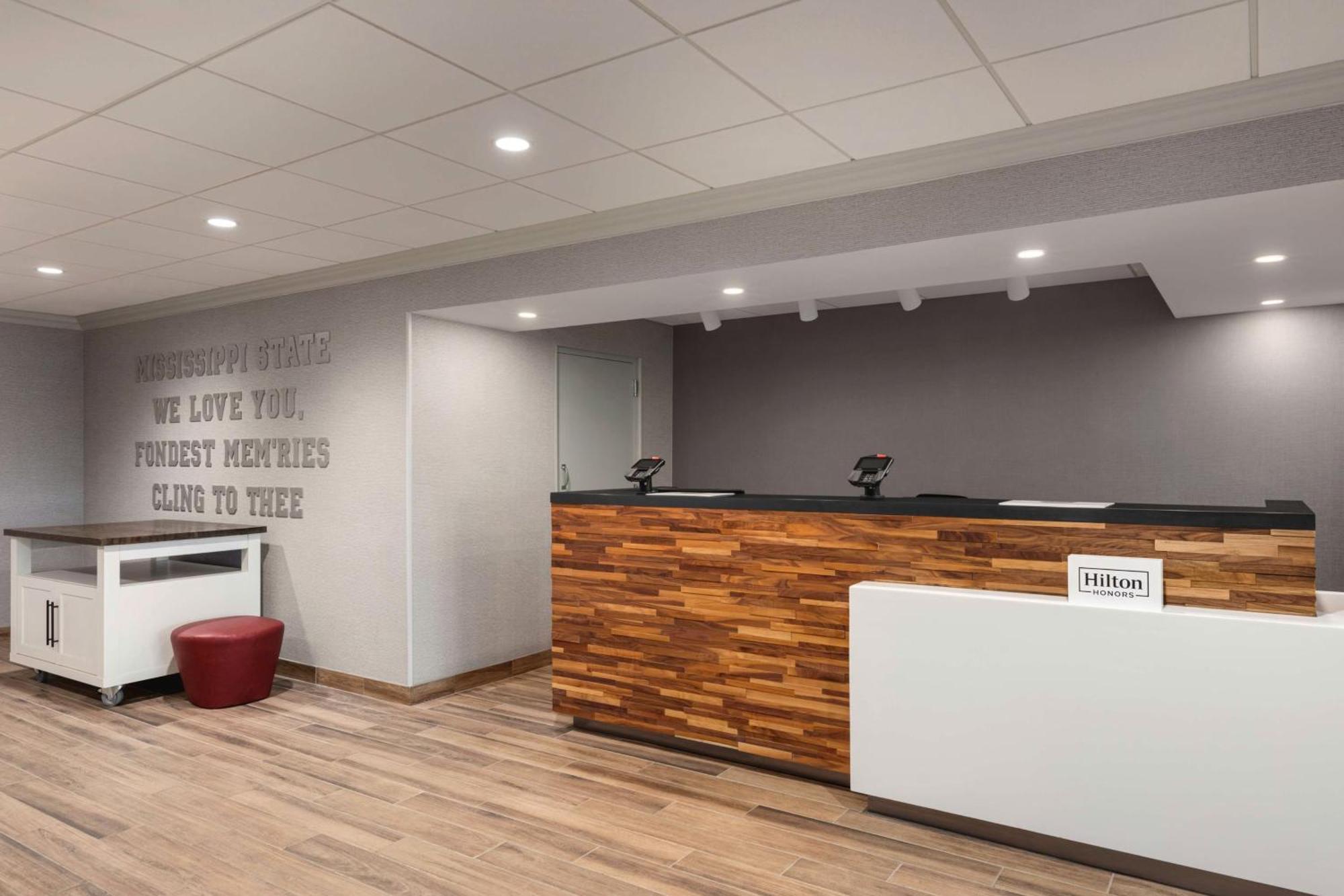 Hampton Inn Starkville Ngoại thất bức ảnh